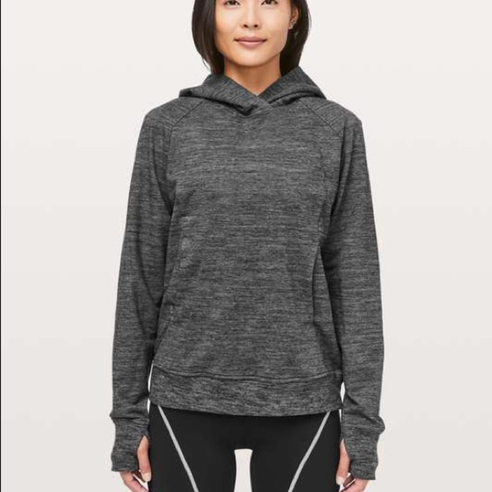 lululemon Scuba Pullover sz 6